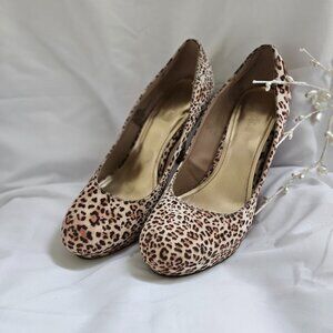leopard print pumps